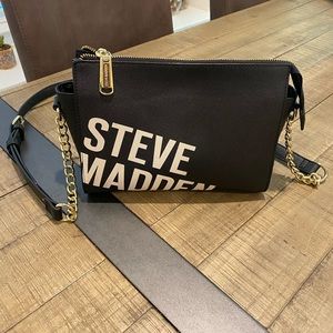 Steve Madden black crossbody purse with chain detail